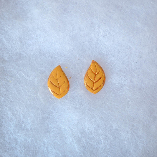Yellow autumn leaf stud earrings with delicate copper veins and edging