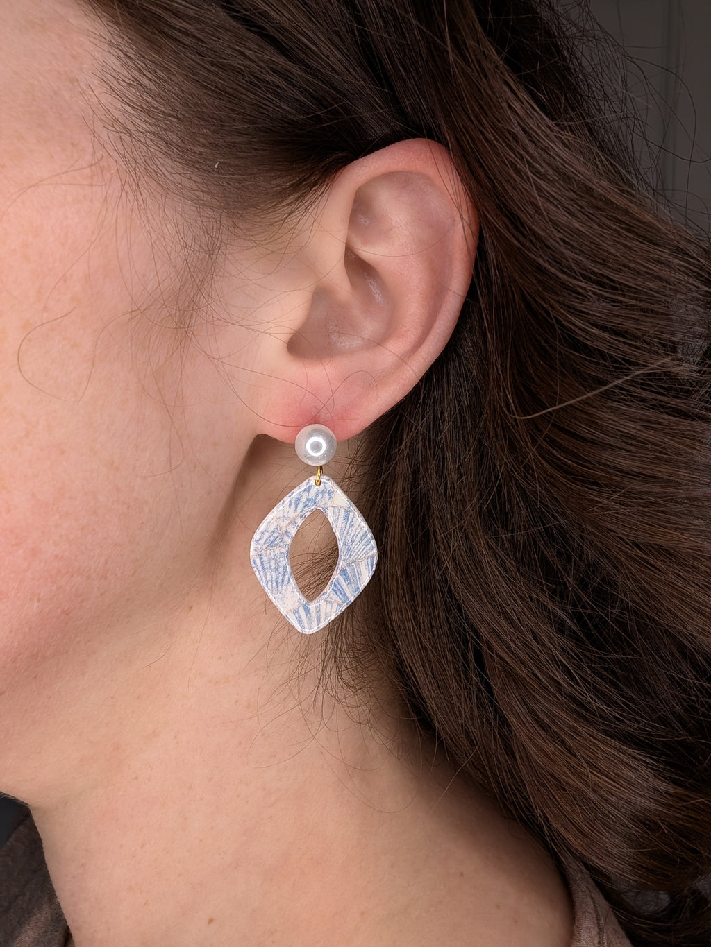 Romantic Coastal Shell Pattern Earrings