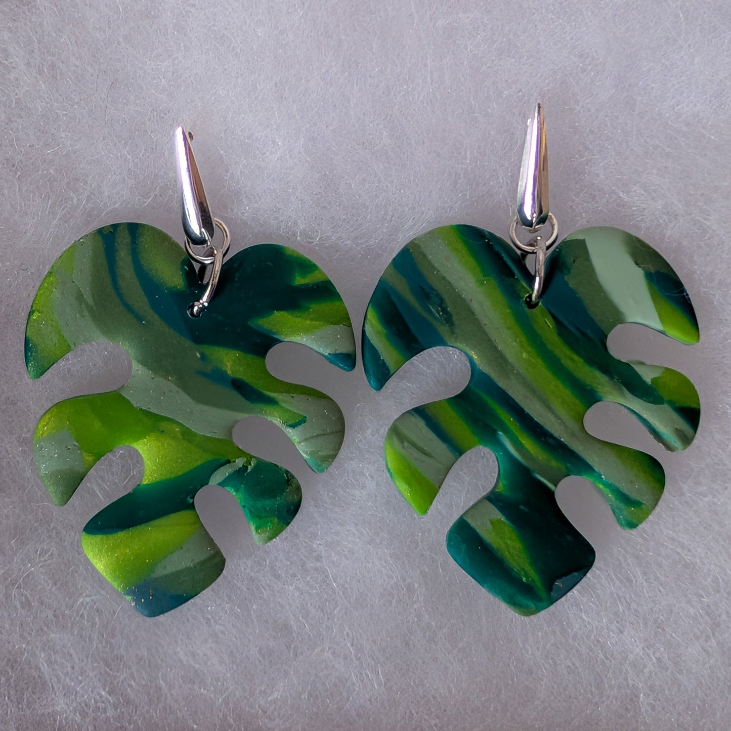 Green Monstera Earrings: Lightweight Marbled Clay Leaf Dangles for Tropical Vacations and Cruises