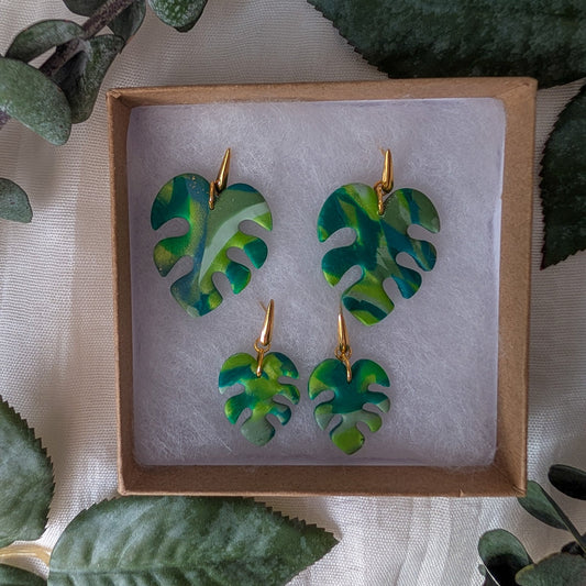 Green Monstera Earrings: Lightweight Marbled Clay Leaf Dangles for Tropical Vacations and Cruises