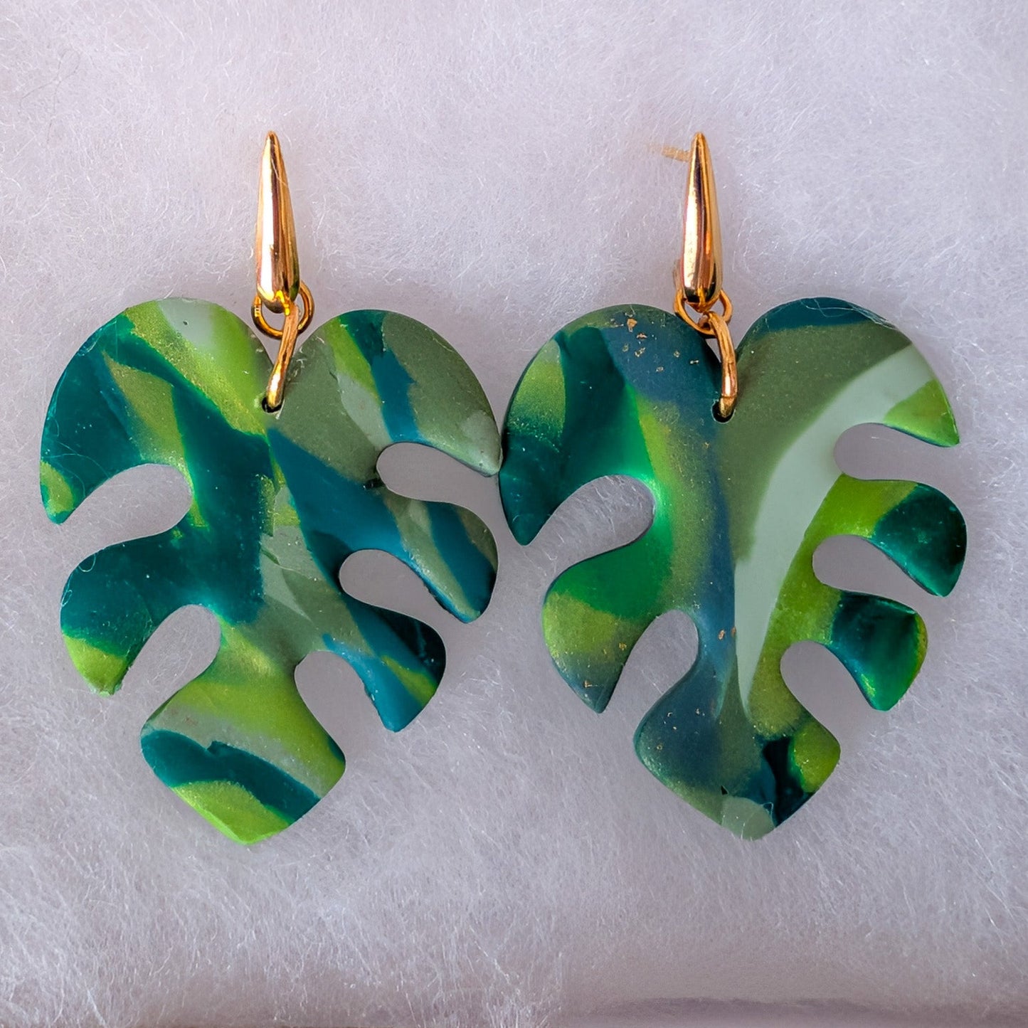 Green Monstera Earrings: Lightweight Marbled Clay Leaf Dangles for Tropical Vacations and Cruises