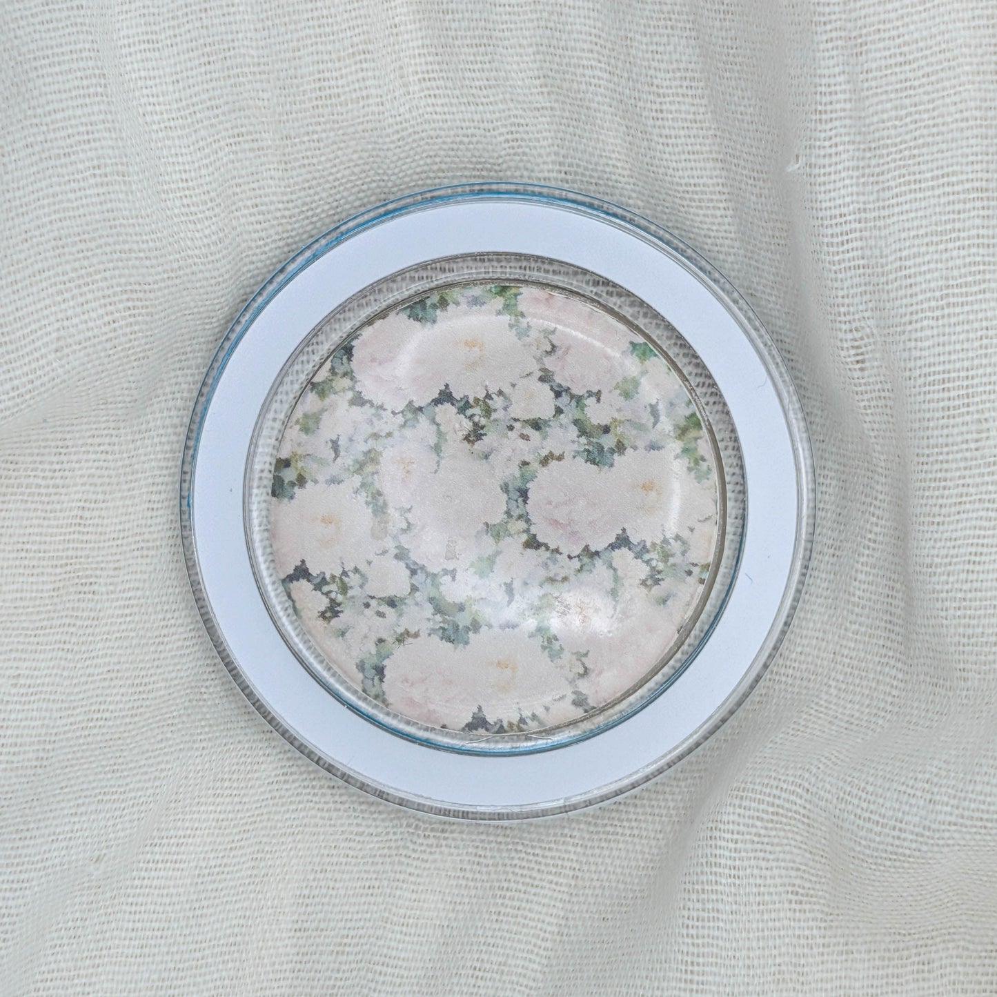 Shabby Chic Magsafe Phone Grip featuring Soft Florals
