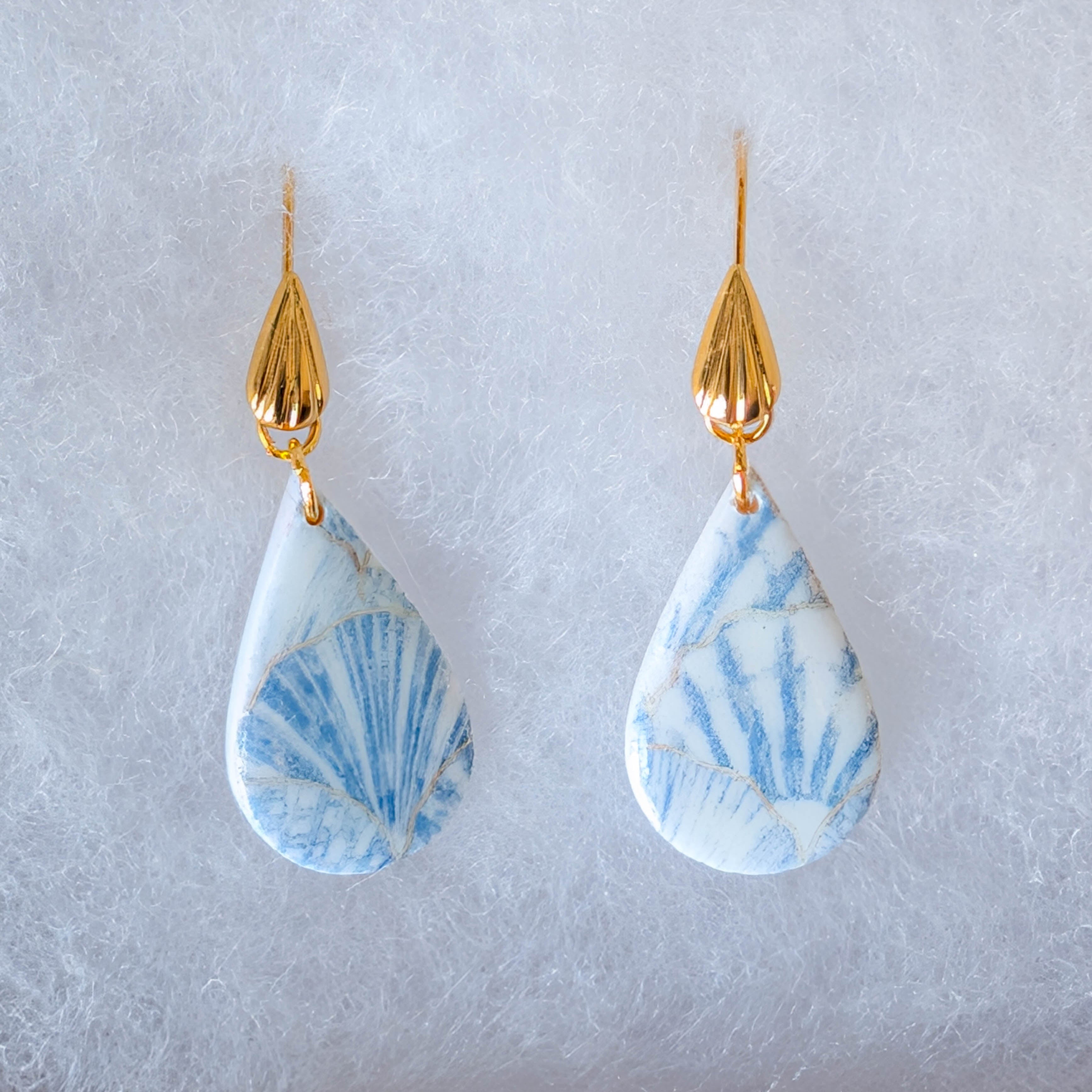 Romantic Coastal Shell Pattern Earrings